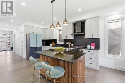 92 Moon Crescent, Cambridge, ON 