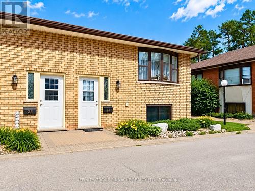 24 - 115 MARY STREET W  Kawartha Lakes (Lindsay), ON K9V 2N7