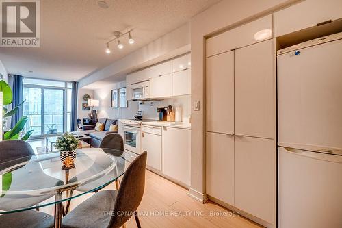 1605 - 21 Iceboat Terrace, Toronto, ON 