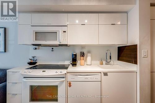 1605 - 21 Iceboat Terrace, Toronto, ON 