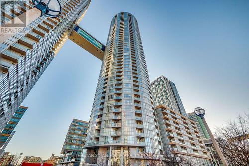 1605 - 21 Iceboat Terrace, Toronto, ON 