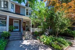 23 BROOKLYN AVENUE Toronto, ON M4M 2X4