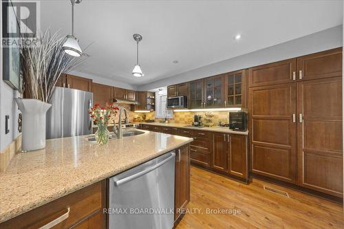 24 Hackett Street, Ottawa, ON 