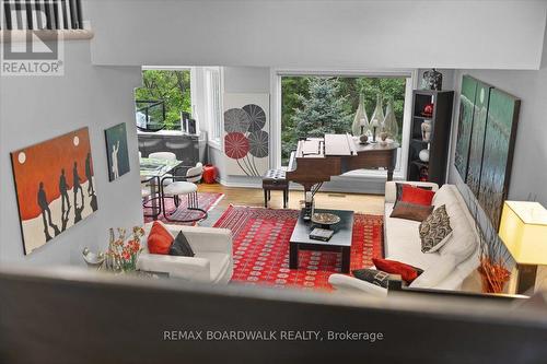 24 Hackett Street, Ottawa, ON 