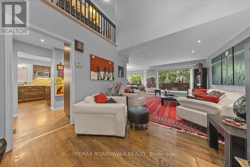24 Hackett Street, Ottawa, ON 