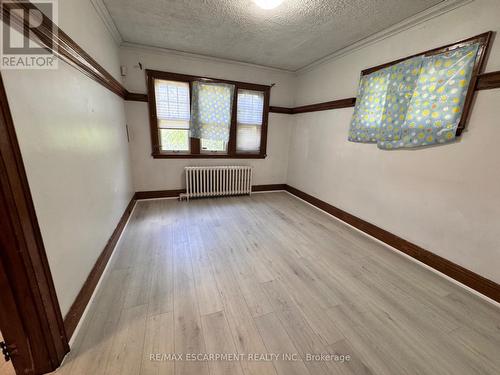 62 Plains Road E, Burlington, ON 