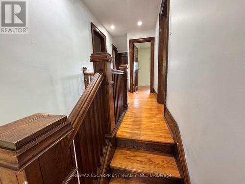 62 Plains Road E, Burlington, ON 