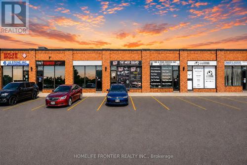 1077 Britannia Road E, Mississauga, ON 