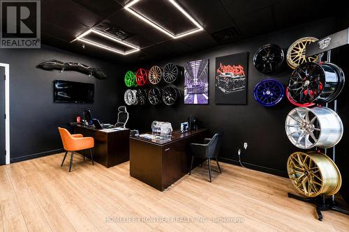 1077 Britannia Road E, Mississauga, ON 