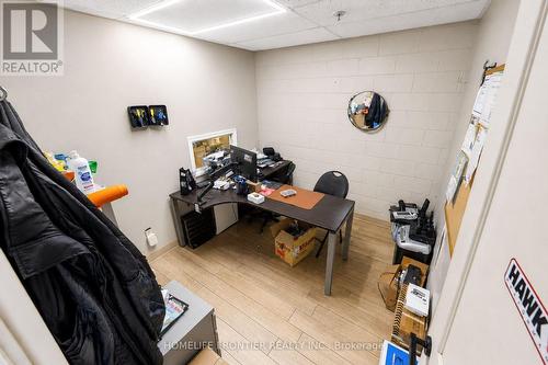 1077 Britannia Road E, Mississauga, ON 