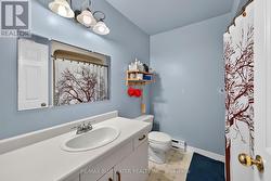 4pc Bath (upstairs0 - 