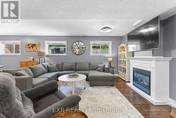 Family Room - 