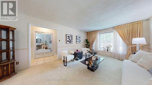 33 Pepper Tree Drive, Toronto, ON - Indoor