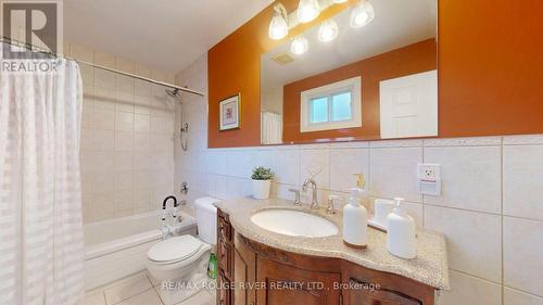 Primary 4pc Ensuite - 33 Pepper Tree Drive, Toronto, ON - Indoor Photo Showing Bathroom