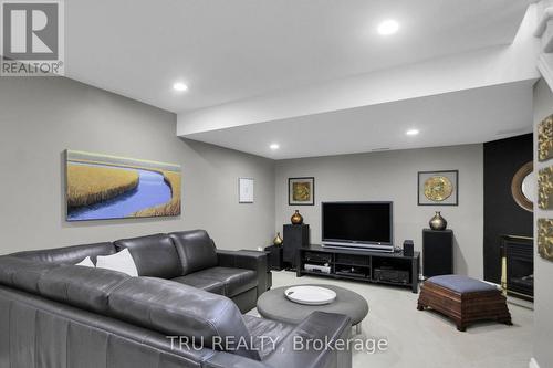 109 Braddock Private, Ottawa, ON 