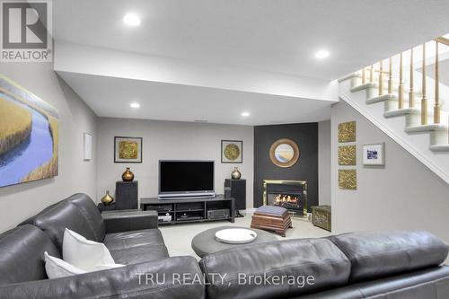 109 Braddock Private, Ottawa, ON 