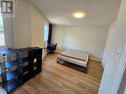 6 - 558 SPADINA CRESCENT Toronto, ON M5S 2J9