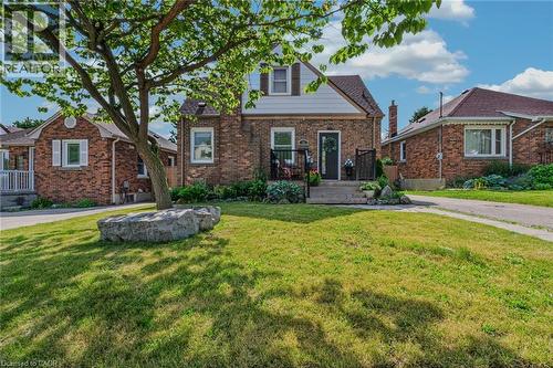 43 WOODBRIDGE Road  Hamilton, ON L8K 3C8