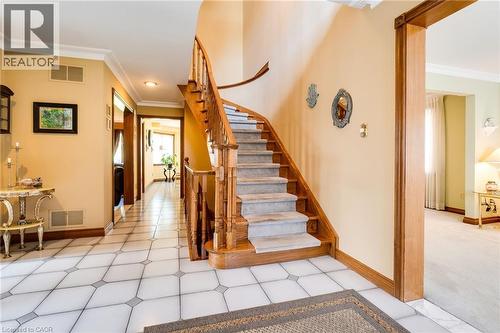 Wide entrance, ceramic flooring. - 2560 Rugby Road, Mississauga, ON 