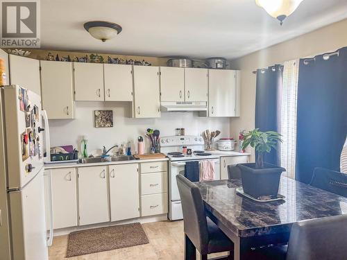 75 Robin St, Sault Ste. Marie, ON - Indoor Photo Showing Kitchen With Double Sink