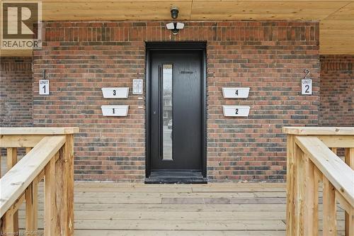 4876 SIMCOE Street Unit# 3 , Niagara Falls, Ontario L2E 1V9 2