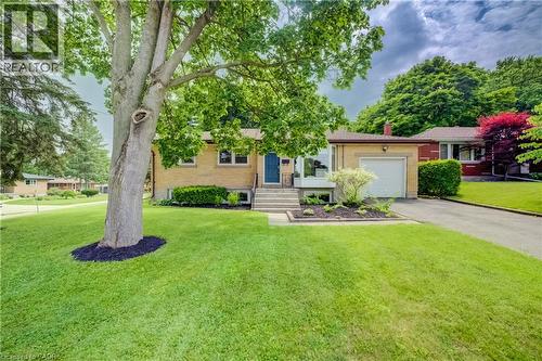 21 CULHAM Drive  Cambridge, ON N1S 2G7