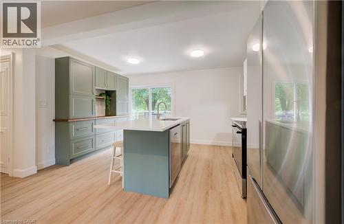 21 Culham Drive, Cambridge, ON - Indoor Photo Showing Kitchen