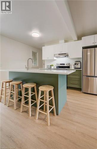 21 Culham Drive, Cambridge, ON - Indoor Photo Showing Kitchen