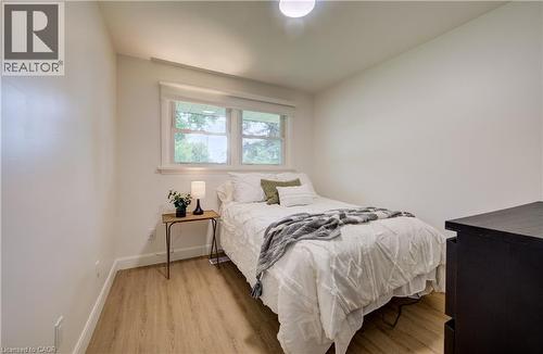 21 Culham Drive, Cambridge, ON - Indoor Photo Showing Bedroom