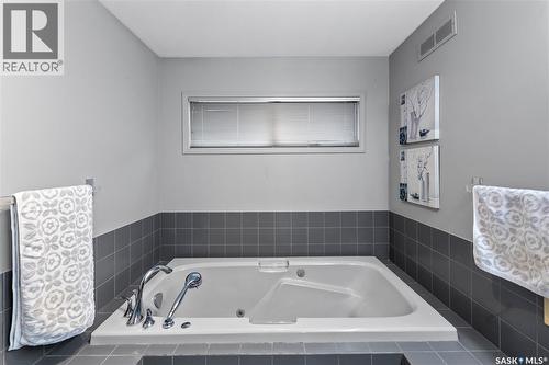 270 Prospect Crescent, Lumsden, SK 