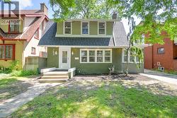 1484 VICTORIA AVENUE Windsor, ON N8X 1P3