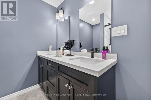 51 Cabriolet Crescent, Hamilton, ON 