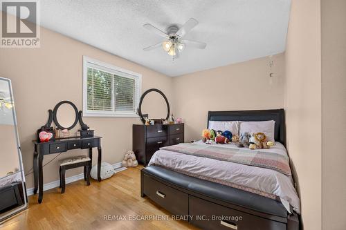 51 Cabriolet Crescent, Hamilton, ON 