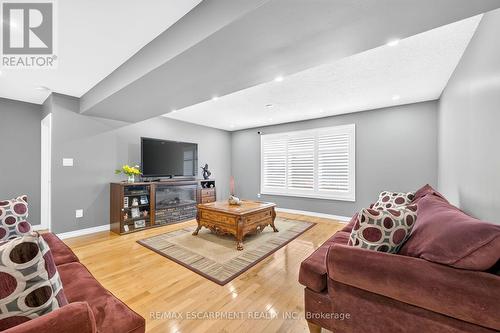 51 Cabriolet Crescent, Hamilton, ON 