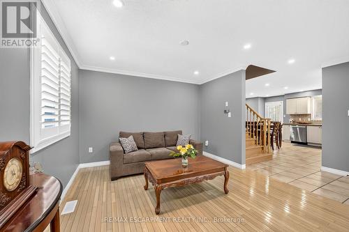 51 Cabriolet Crescent, Hamilton, ON 