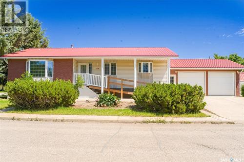 126 5th AVENUE W  Gravelbourg, SK S0H 1X0