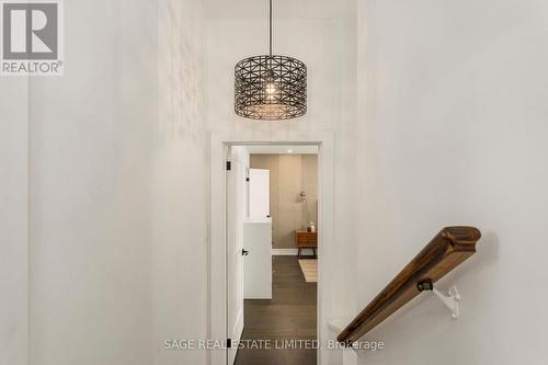 2194 Yorkshire Crescent, Burlington, ON 