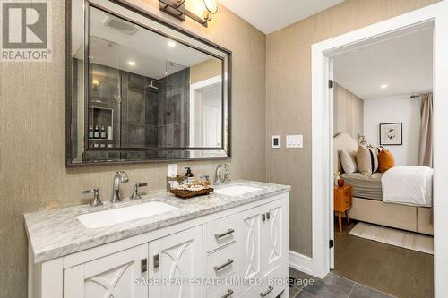 2194 Yorkshire Crescent, Burlington, ON 
