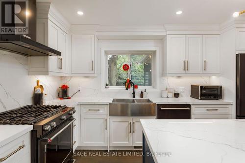 2194 Yorkshire Crescent, Burlington, ON 