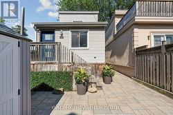 313 BARTLETT AVENUE N Toronto (Dovercourt-Wallace Emerson-Junction), ON M6H 3G8