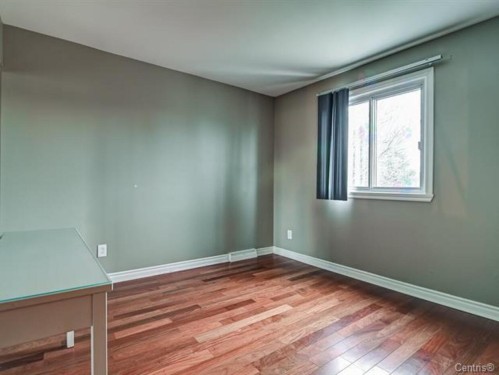 Chambre à coucher - 1690 Rue Tillemont, Brossard, QC - Indoor Photo Showing Other Room