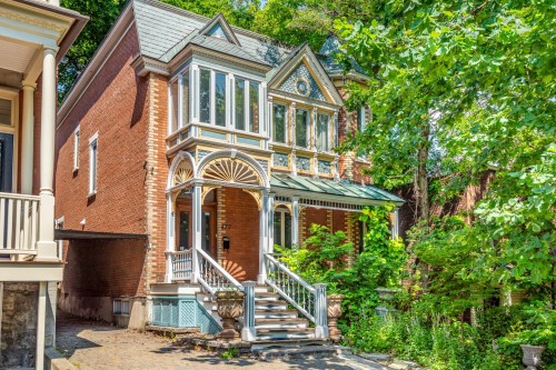 Front of Structure - 477 Av. Prince-Albert, Westmount, QC 