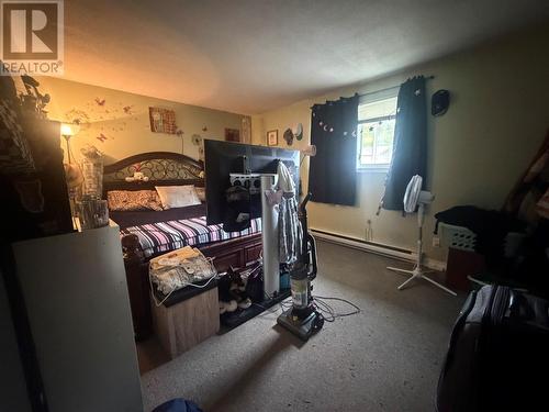 231-233 Creston Boulevard, Creston, NL - Indoor