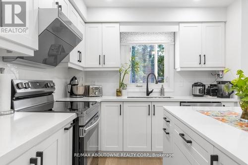 1118 Avondale Drive, Oakville, ON 