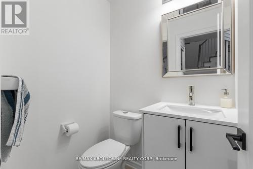 1118 Avondale Drive, Oakville, ON 