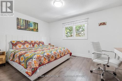 1118 Avondale Drive, Oakville, ON 