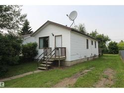 9736 107 ST  Westlock, AB T7P 1R5