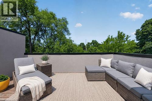 6 Iroquois Avenue, Mississauga, ON - Outdoor