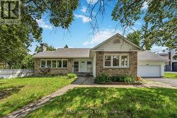1873 FAIRBANKS AVENUE  Ottawa, ON K1H 5X6