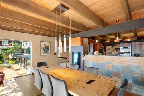314 Bessborough Ave, View Royal, BC 